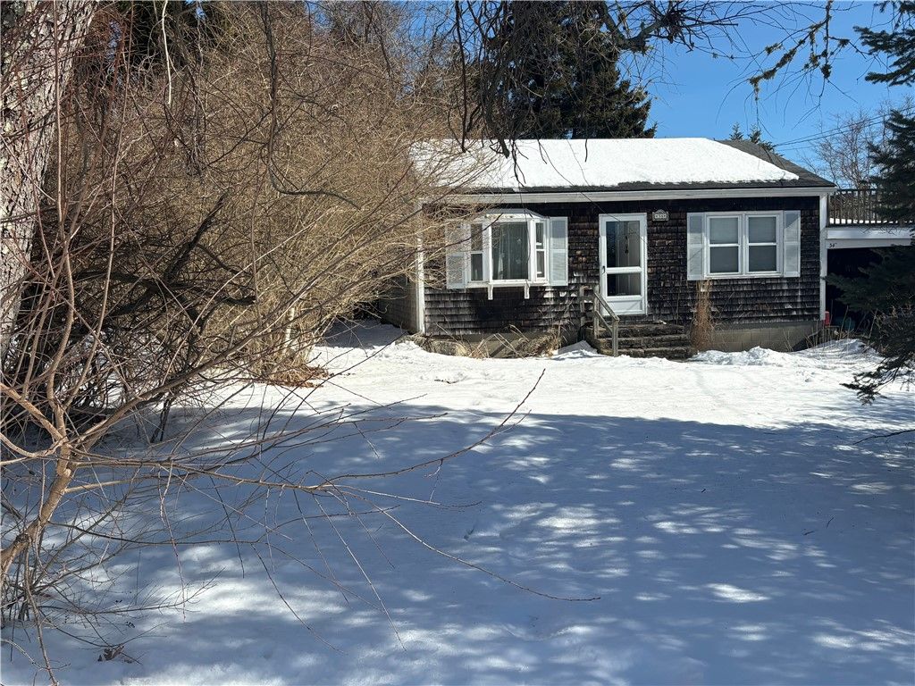 34 Buddington Road, Charlestown, RI 02813