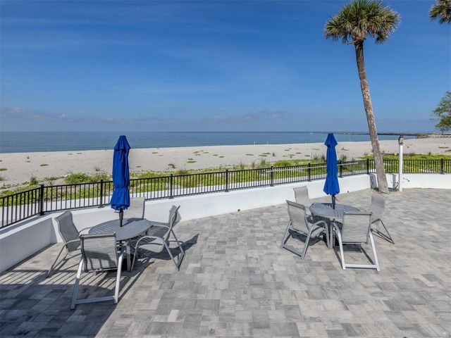 1555 TARPON CENTER DRIVE 247, Venice, FL 34285