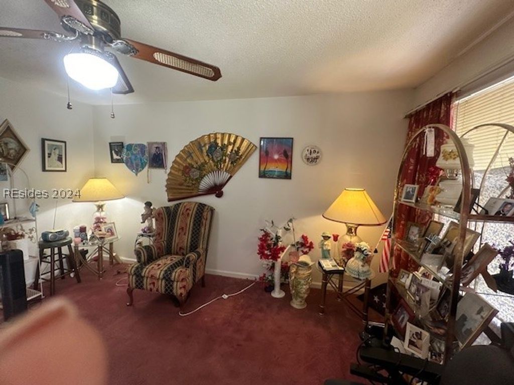 Image 21 of property listing at 8 Taylor St, Beaufort, SC 29906