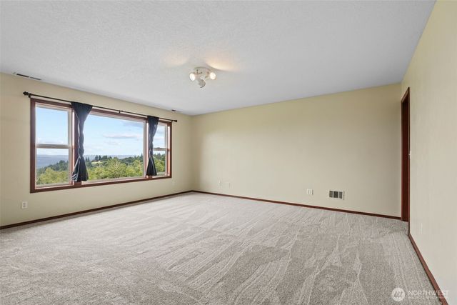 4955 Green Mountain Road, Kalama, WA 98625