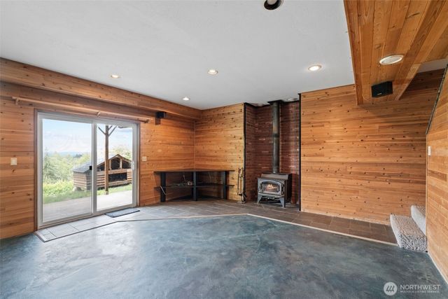 4955 Green Mountain Road, Kalama, WA 98625