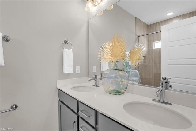 1647 Cross Village Avenue, Kernersville, NC 27284