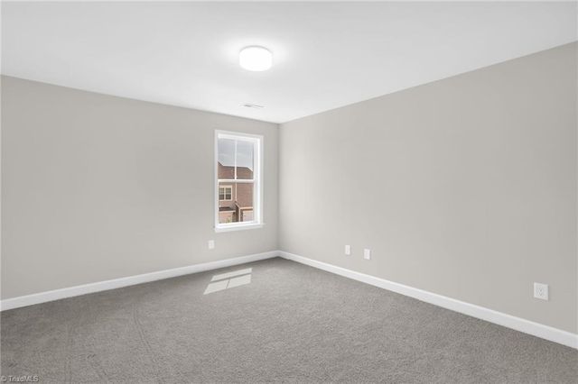 1647 Cross Village Avenue, Kernersville, NC 27284