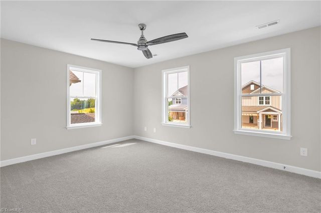 1647 Cross Village Avenue, Kernersville, NC 27284