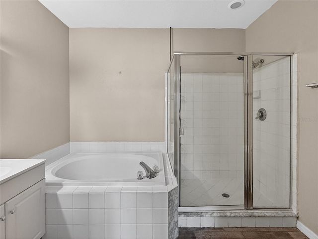 16305 ENCLAVE VILLAGE DRIVE 102, Tampa, FL 33647