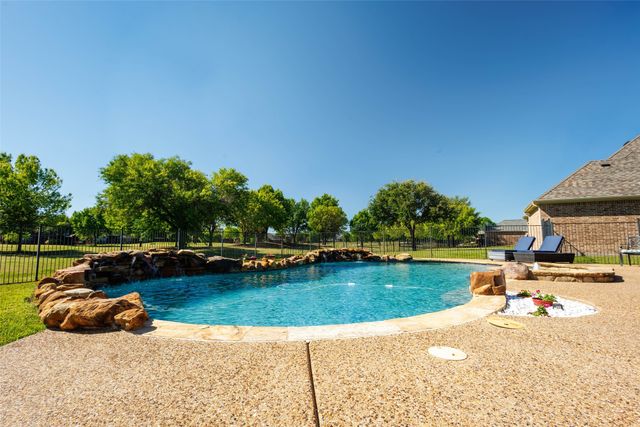 10414 Broadmoor Lane, Rowlett, TX 75089
