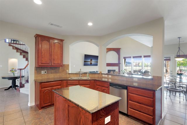 10414 Broadmoor Lane, Rowlett, TX 75089