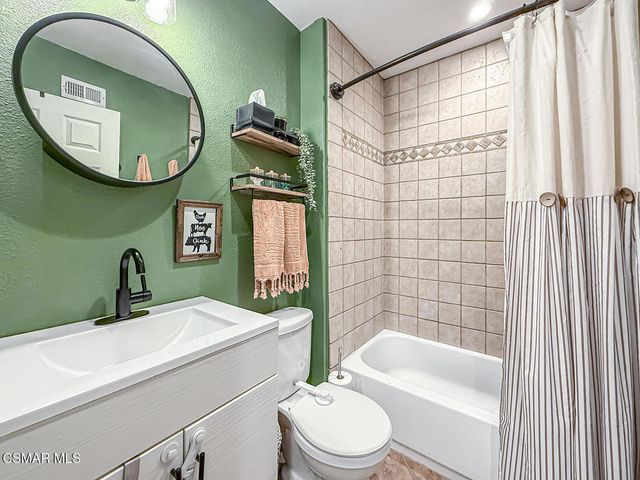 3476 Lockwood Court 33, Simi Valley, CA 93063