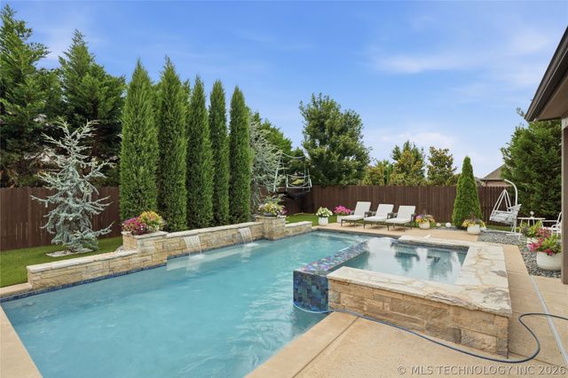 5303 E 122nd Street S, Bixby, OK 74008