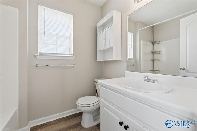 566 Henry Taylor Road, New Market, AL 35761