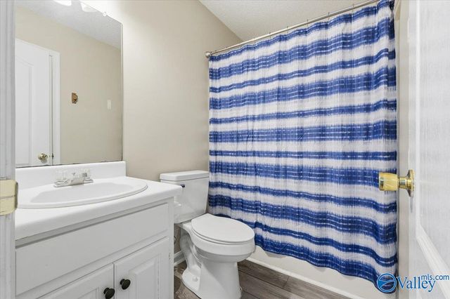 566 Henry Taylor Road, New Market, AL 35761