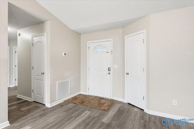 566 Henry Taylor Road, New Market, AL 35761