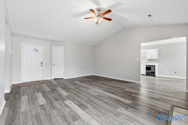 566 Henry Taylor Road, New Market, AL 35761