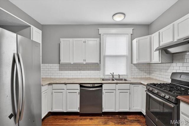 7790 Folk Avenue, Maplewood, MO 63143