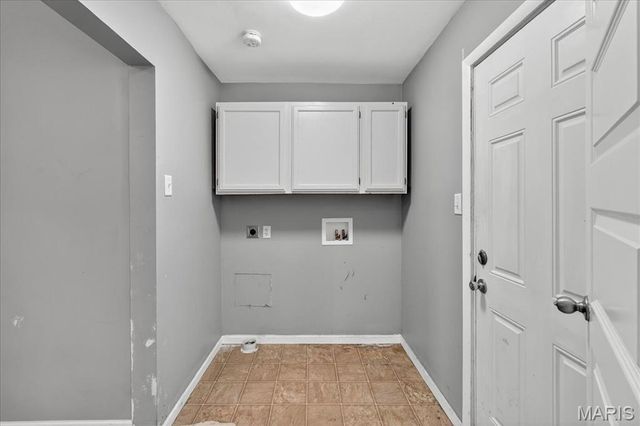 7790 Folk Avenue, Maplewood, MO 63143