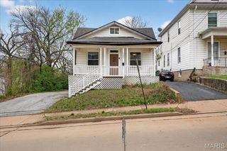 7790 Folk Avenue, Maplewood, MO 63143
