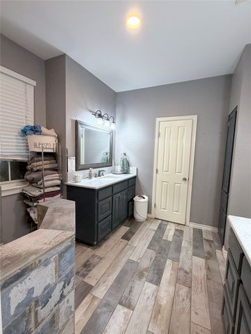 103 Tusk Court, Weatherford, TX 76085