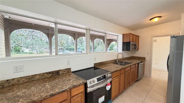 406 DUNEDIN AVENUE, Temple Terrace, FL 33617