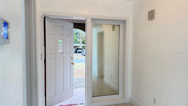 406 DUNEDIN AVENUE, Temple Terrace, FL 33617