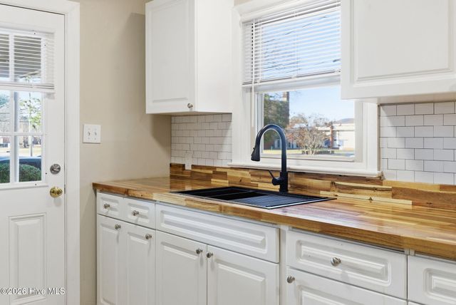 1104 Devereaux Street, Goldsboro, NC 27530