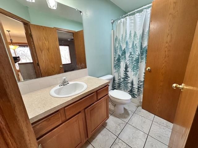 2242 N Shefford Cir, Wichita, KS 67205