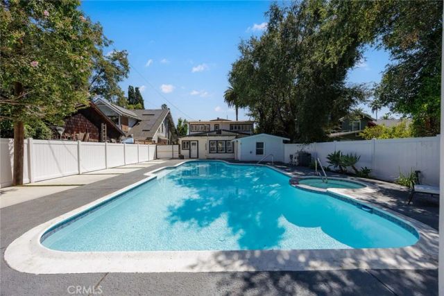 525 E Jackson Street, Pasadena, CA 91104