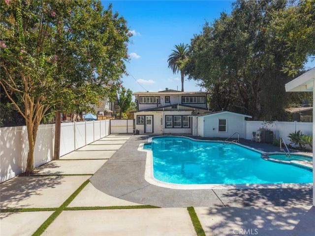 525 E Jackson Street, Pasadena, CA 91104