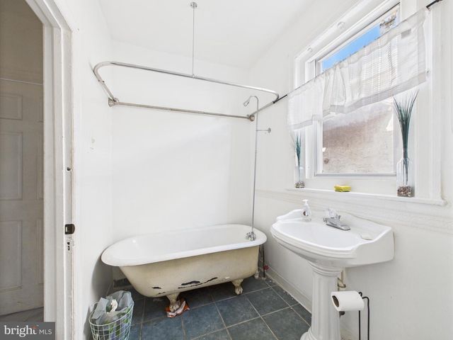 1812 W ERIE AVE, Philadelphia, PA 19140