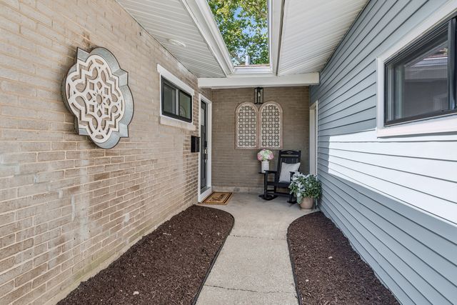 1124 59th Street, Downers Grove, IL 60516