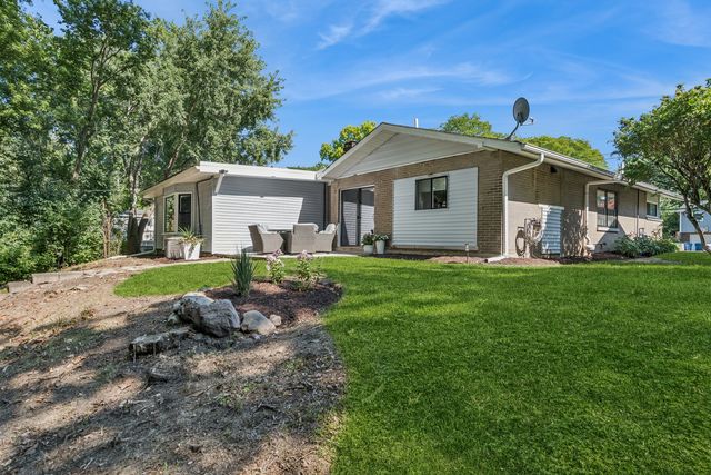 1124 59th Street, Downers Grove, IL 60516
