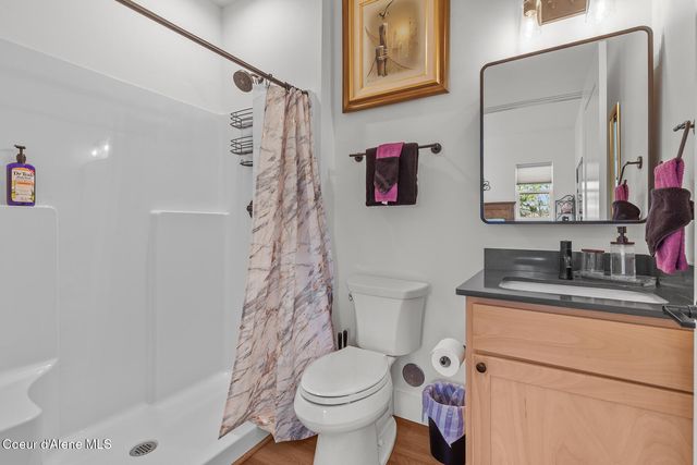 50 CARNELIAN AVE, 101, Ponderay, ID 83852