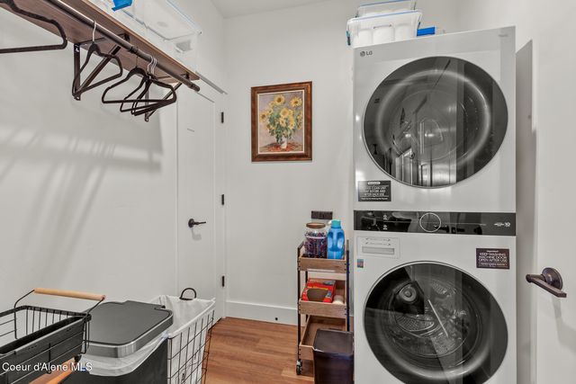 50 CARNELIAN AVE, 101, Ponderay, ID 83852