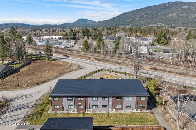 50 CARNELIAN AVE, 101, Ponderay, ID 83852