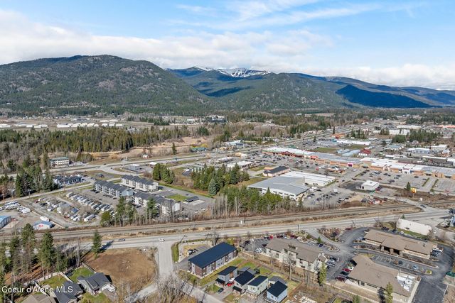 50 CARNELIAN AVE, 101, Ponderay, ID 83852