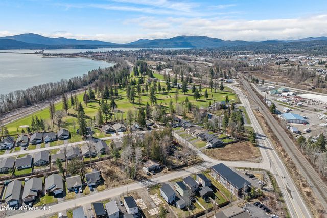 50 CARNELIAN AVE, 101, Ponderay, ID 83852