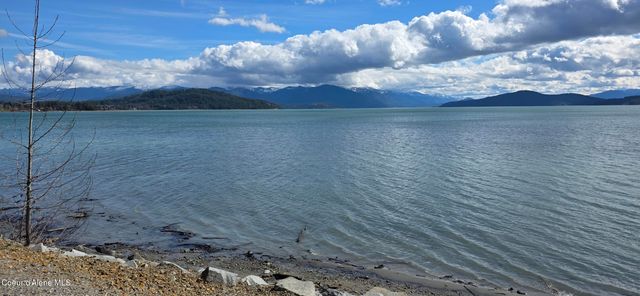 50 CARNELIAN AVE, 101, Ponderay, ID 83852