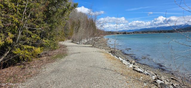 50 CARNELIAN AVE, 101, Ponderay, ID 83852