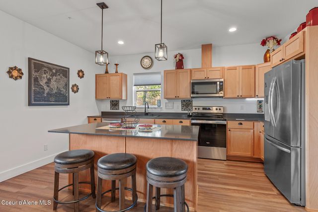 50 CARNELIAN AVE, 101, Ponderay, ID 83852