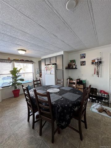 621 Sheafe Rd 76, Poughkeepsie, NY 12601