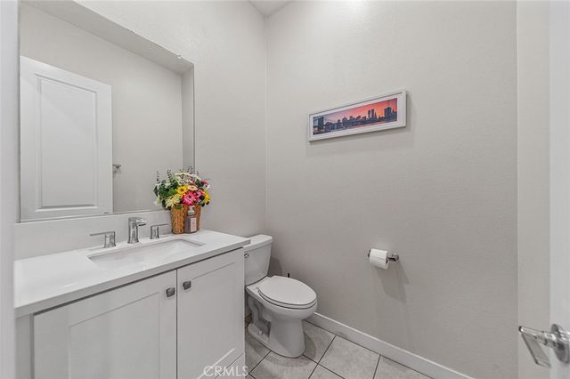 27218 Narrowleaf Willow Lane, Valencia, CA 91381