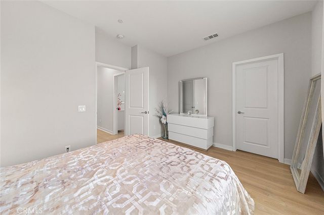 27218 Narrowleaf Willow Lane, Valencia, CA 91381