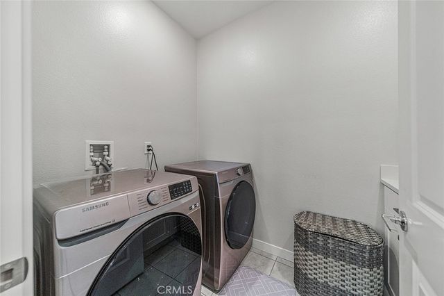 27218 Narrowleaf Willow Lane, Valencia, CA 91381