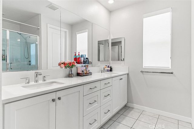 27218 Narrowleaf Willow Lane, Valencia, CA 91381