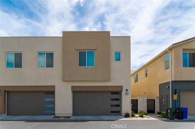 27218 Narrowleaf Willow Lane, Valencia, CA 91381