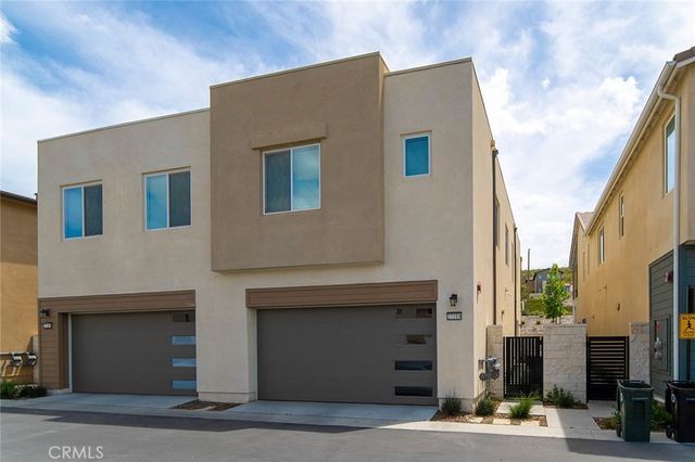 27218 Narrowleaf Willow Lane, Valencia, CA 91381