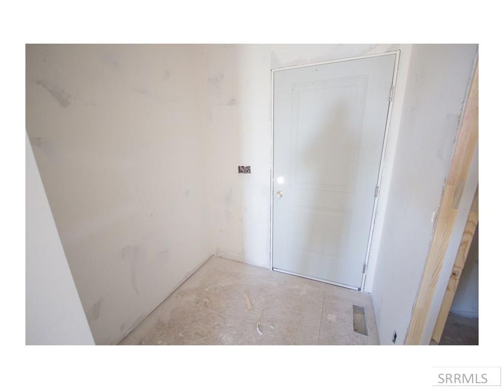 Image 24 of property listing at 3915 E 47th North, Rigby, ID 83442