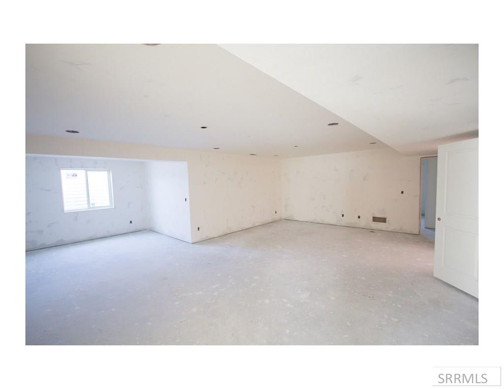 Image 27 of property listing at 3915 E 47th North, Rigby, ID 83442