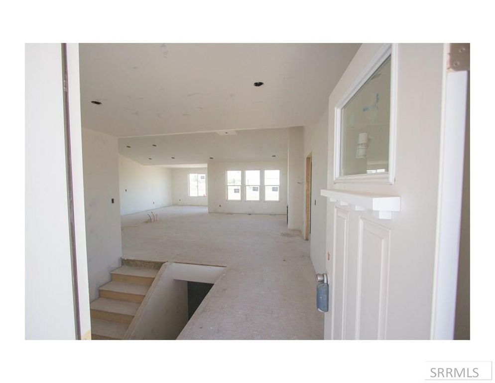 Image 4 of property listing at 3915 E 47th North, Rigby, ID 83442