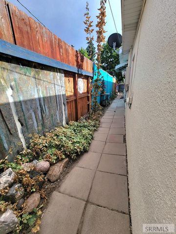 605 10th Street, Idaho Falls, ID 83404