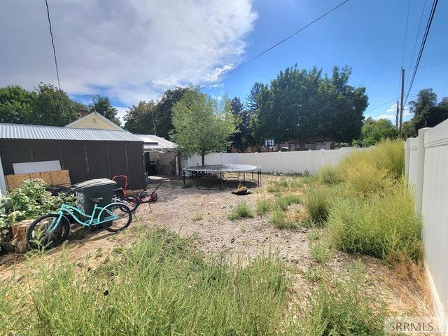 605 10th Street, Idaho Falls, ID 83404